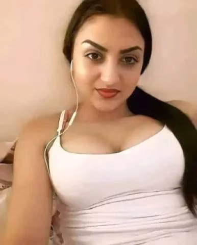 Kamini - Indian Call Girl in Surat photo 1 of 1